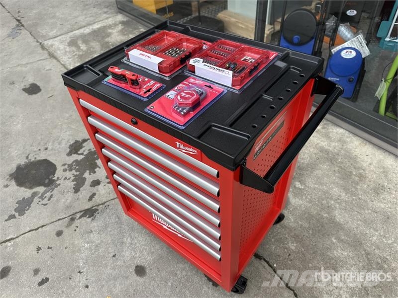 MILWAUKEE SRC27/7-1 Professional Red Black Tool Cabinet (Unu Sonstige Baumaschinen