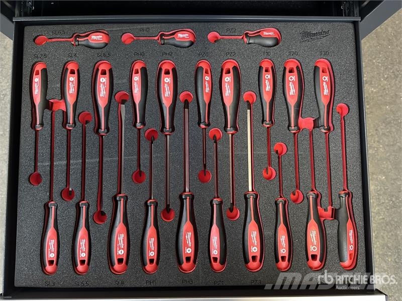 MILWAUKEE SRC27/7-2 Black Professional Tool Cabinet (Unused) 其他
