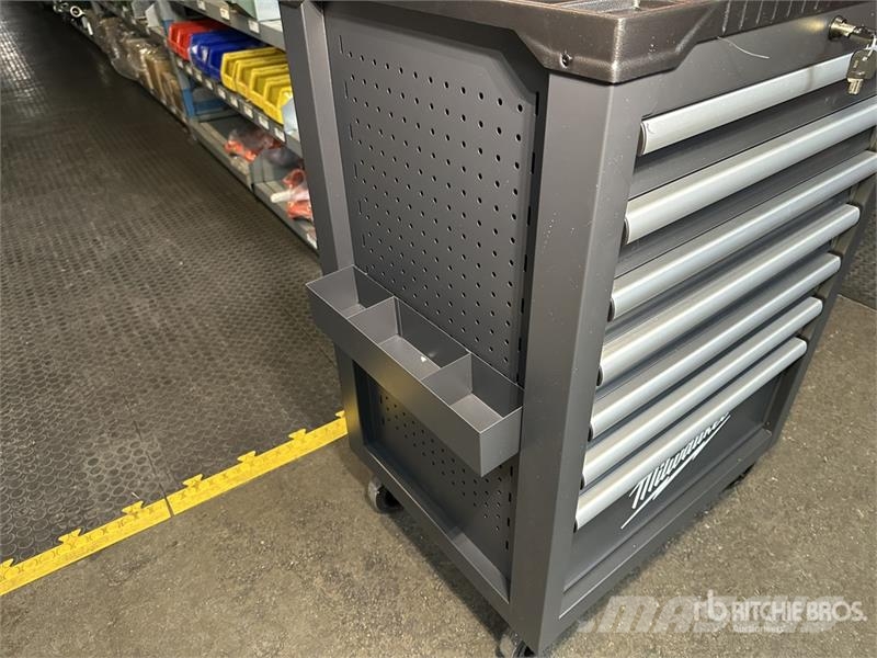 MILWAUKEE SRC27/7-2 Professional Black Tool Cabinet (Unused) Entreprenad - Övrigt