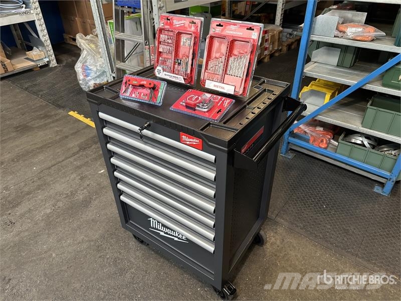 MILWAUKEE SRC27/7-2 Professional Black Tool Cabinet (Unused) Entreprenad - Övrigt