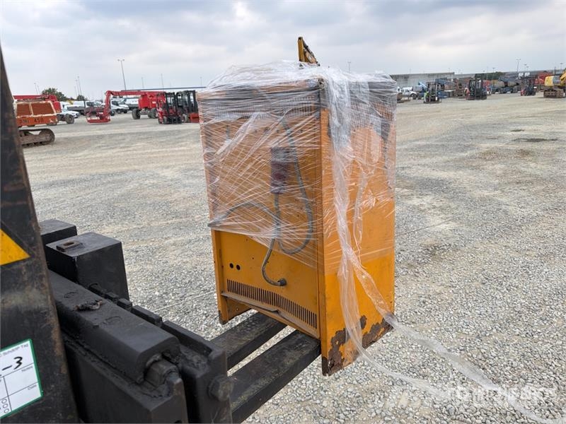 Mitsubishi 25B 2500 kg Electric Forklift Carrelli elevatori elettrici