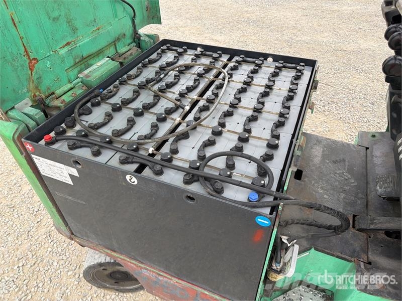 Mitsubishi 25B 2500 kg Electric Forklift Carrelli elevatori elettrici
