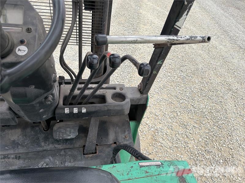 Mitsubishi 25B 2500 kg Electric Forklift Carrelli elevatori elettrici