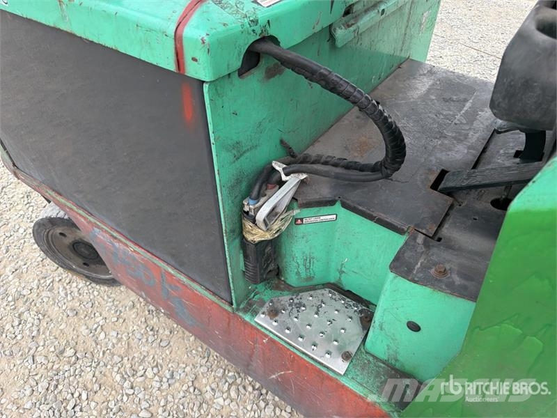 Mitsubishi 25B 2500 kg Electric Forklift Carrelli elevatori elettrici