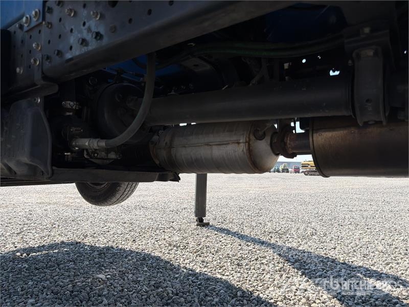 Mitsubishi DA 328 28 m on Mitsubishi Fuso 4x2 Bucket Truck المنصات الهوائية المثبتة على شاحنة