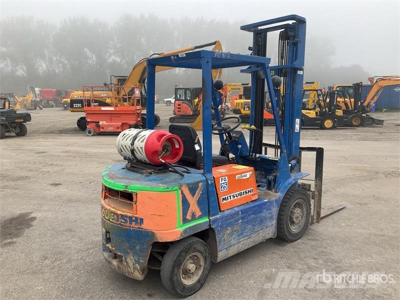 Mitsubishi FG25 2400 kg Forklift Вилични кари-повдигачи - други