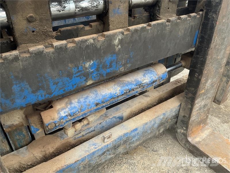 Mitsubishi FG25 2400 kg Forklift Вилични кари-повдигачи - други