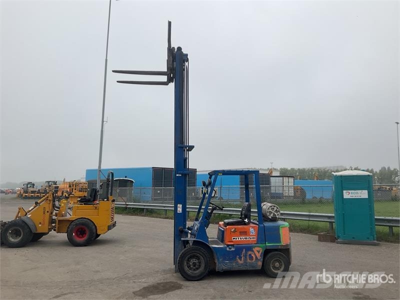 Mitsubishi FG25 2400 kg Forklift Вилични кари-повдигачи - други