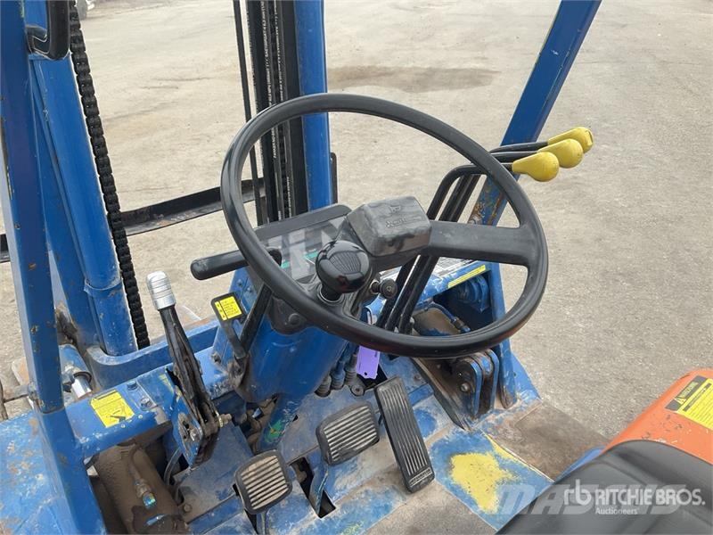 Mitsubishi FG25 2400 kg Forklift Вилични кари-повдигачи - други