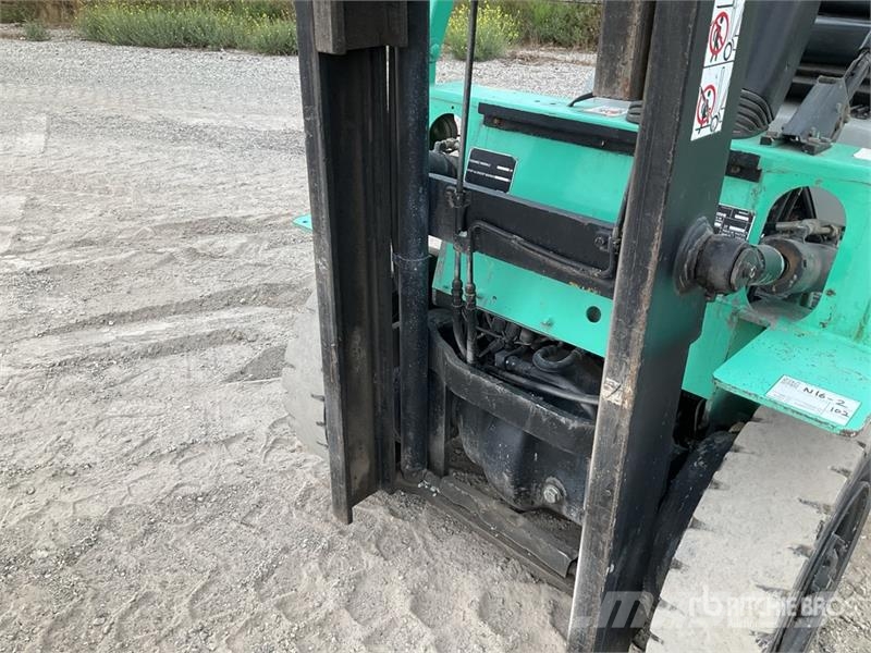 Mitsubishi FG25 2500 kg Chariot Elevateur Forklift Другие складские механизмы