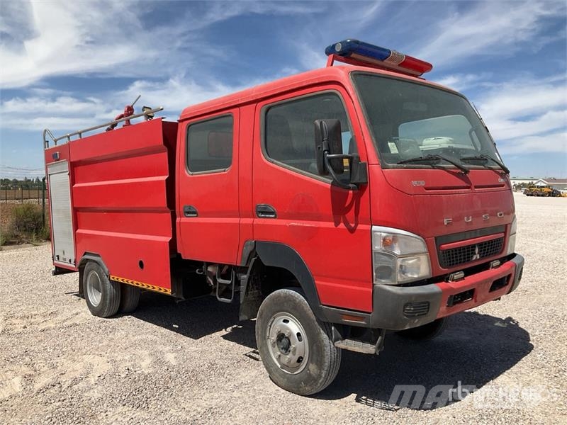 Mitsubishi Fuso Canter 4x4 Crew Cab Fire Truck 소방차
