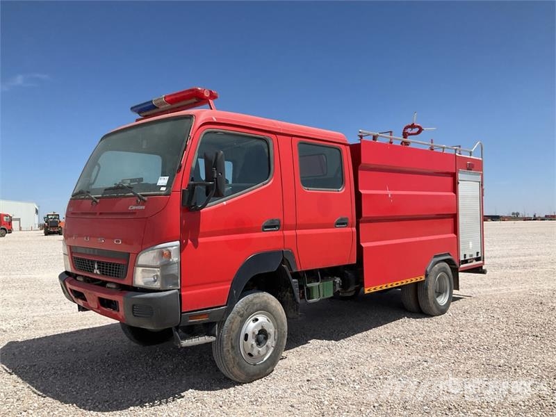 Mitsubishi Fuso Canter 4x4 Crew Cab Fire Truck 소방차