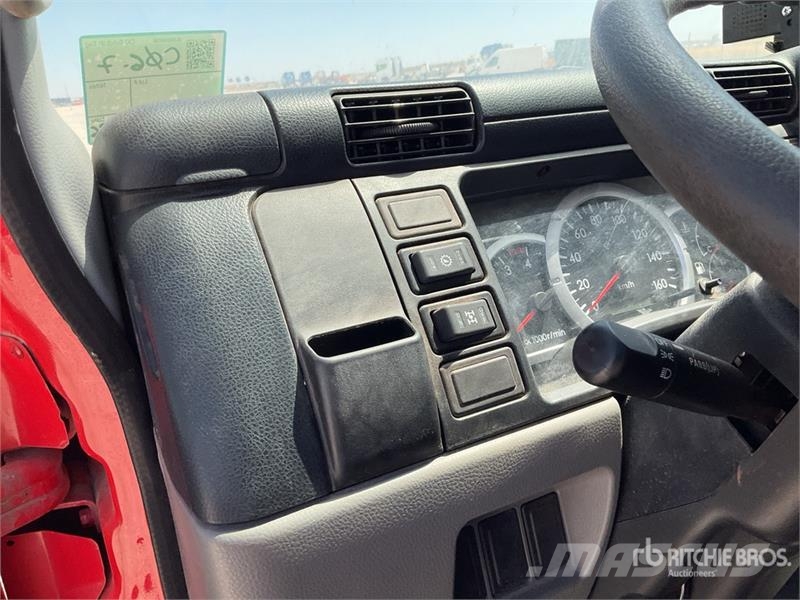 Mitsubishi Fuso Canter 4x4 Crew Cab Fire Truck 소방차