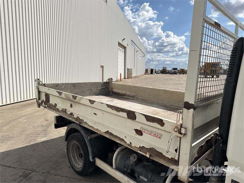 Mitsubishi Fuso Canter 3C13 Camion Benne Dump Truck Грузовики-Самосвалы
