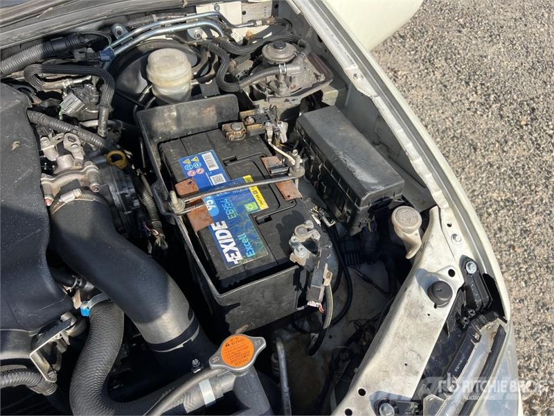 Mitsubishi L200 Прочие фургоны