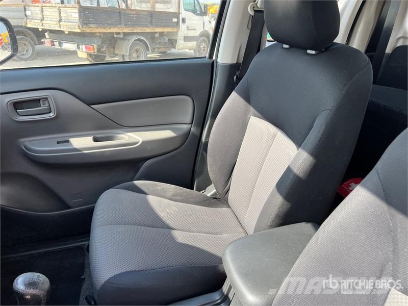 Mitsubishi L200 Otras furgonetas