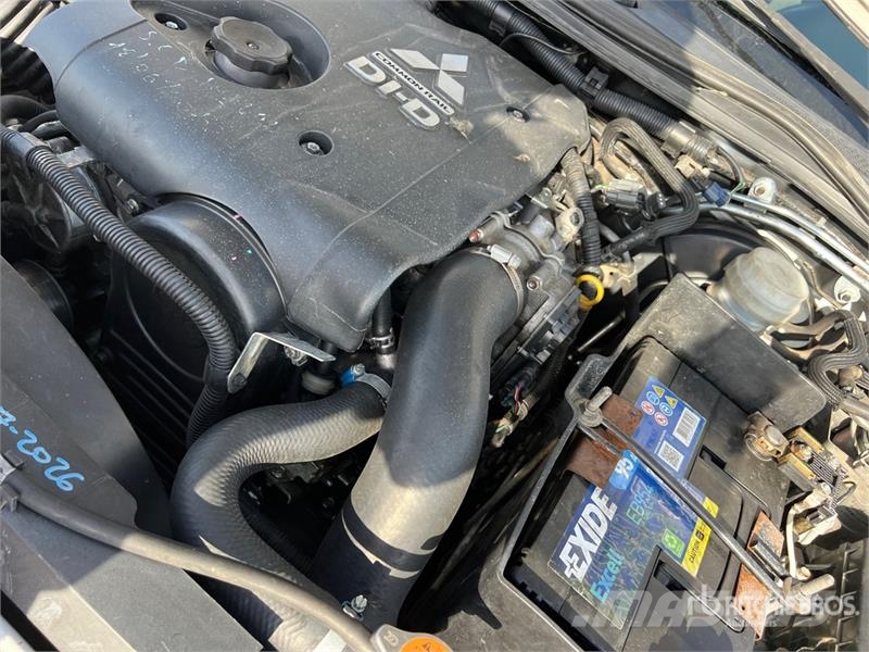 Mitsubishi L200 Прочие фургоны