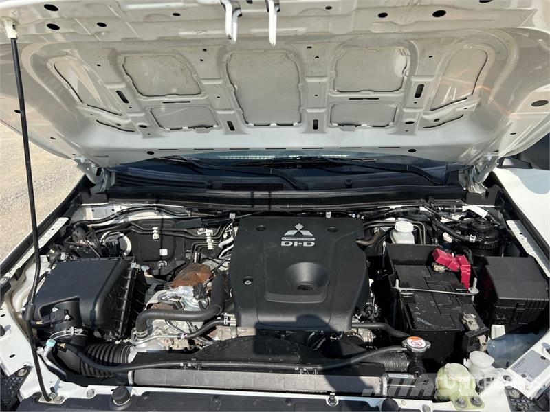 Mitsubishi L200 Otras furgonetas