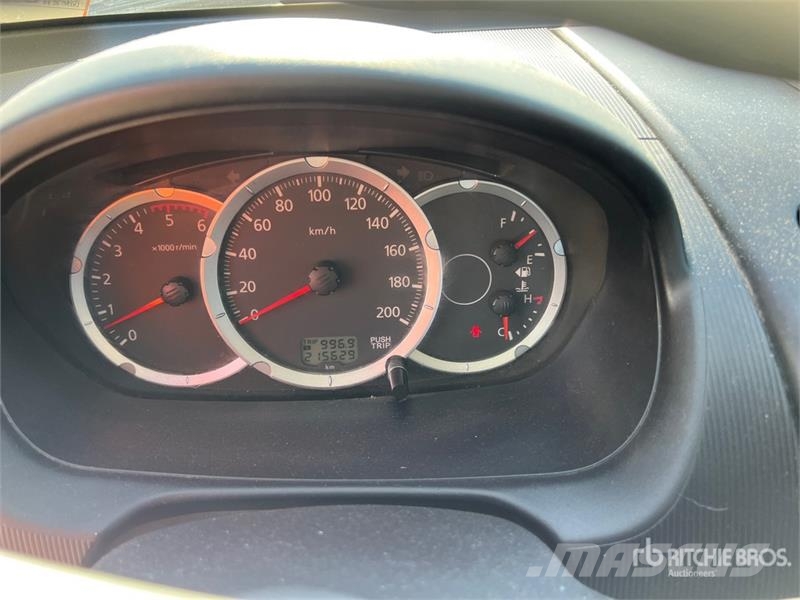 Mitsubishi L200 Прочие фургоны