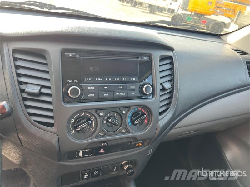 Mitsubishi L200 Otras furgonetas