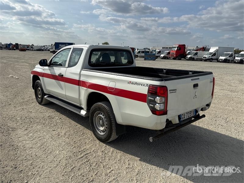 Mitsubishi L200 4x4 Pickup Інше
