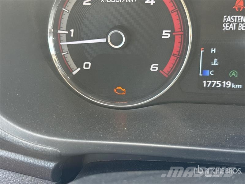 Mitsubishi L200 4x4 Pickup Інше