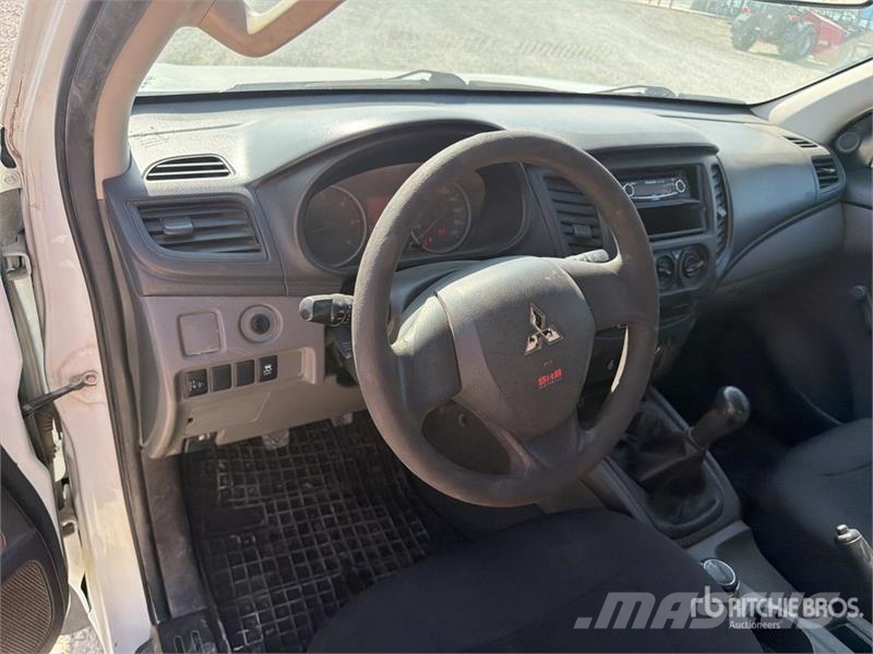 Mitsubishi L200 Pickup Άλλα Vans