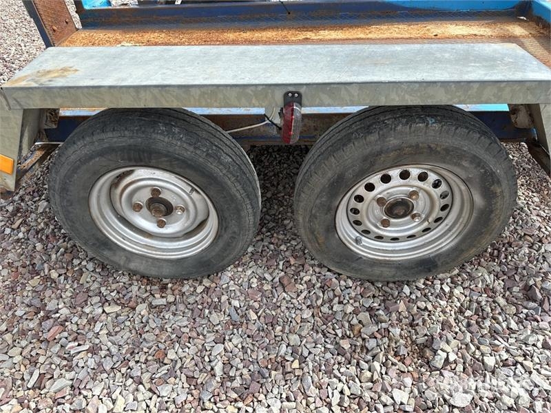 Moiroud T/A Remorque 2 Essieux Equipment Trailer Autonkuljetusperävaunut