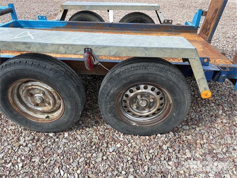Moiroud T/A Remorque 2 Essieux Equipment Trailer Autonkuljetusperävaunut