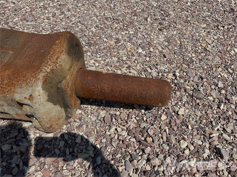 Montabert V1200 Marteau hydraulique