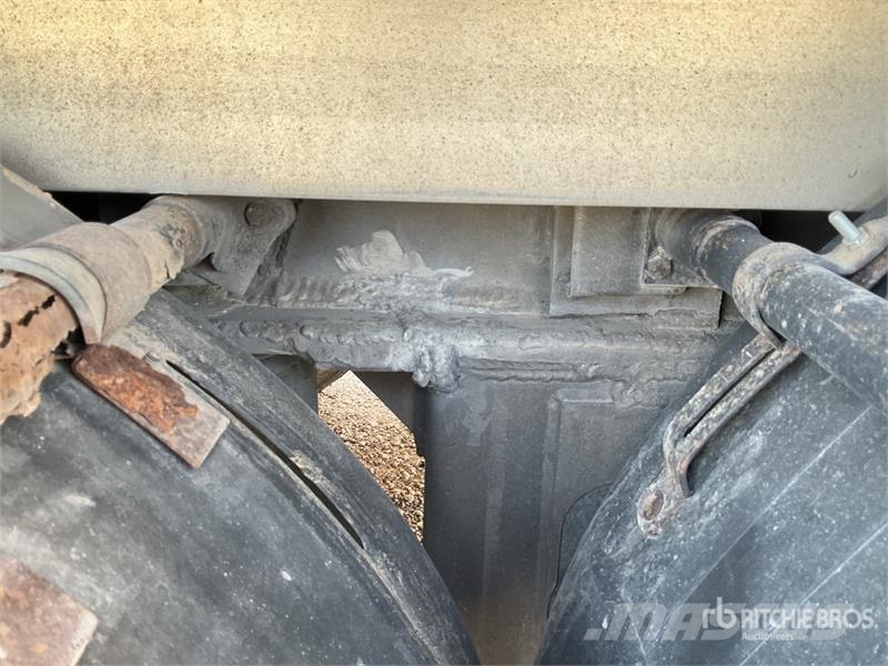 Montull SBA3S130SN Tri/A Aluminum End Dump Trailer Kipper