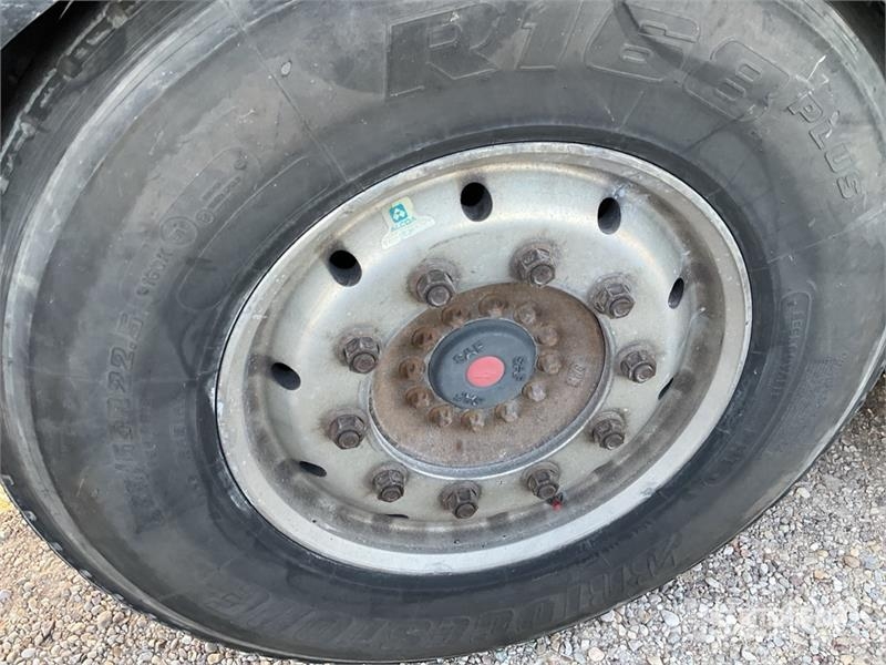 Montull SBA3S130SN Tri/A Aluminum End Dump Trailer Kipper