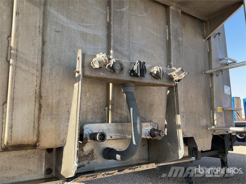 Montull SBA3S130SN Tri/A Aluminum End Dump Trailer Kipper