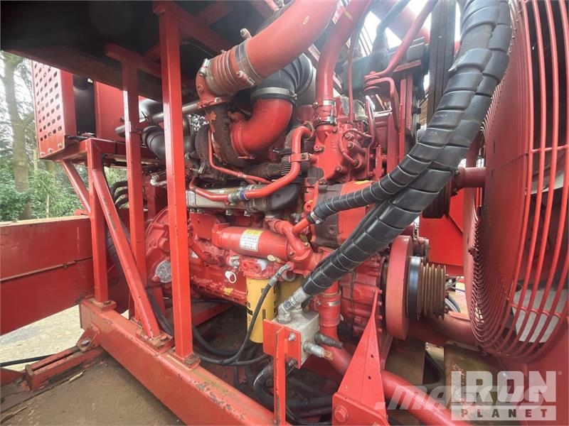 Morbark 3200 Tracked Wood Hog Horizontal Grinder معدات البناء - غير ذلك