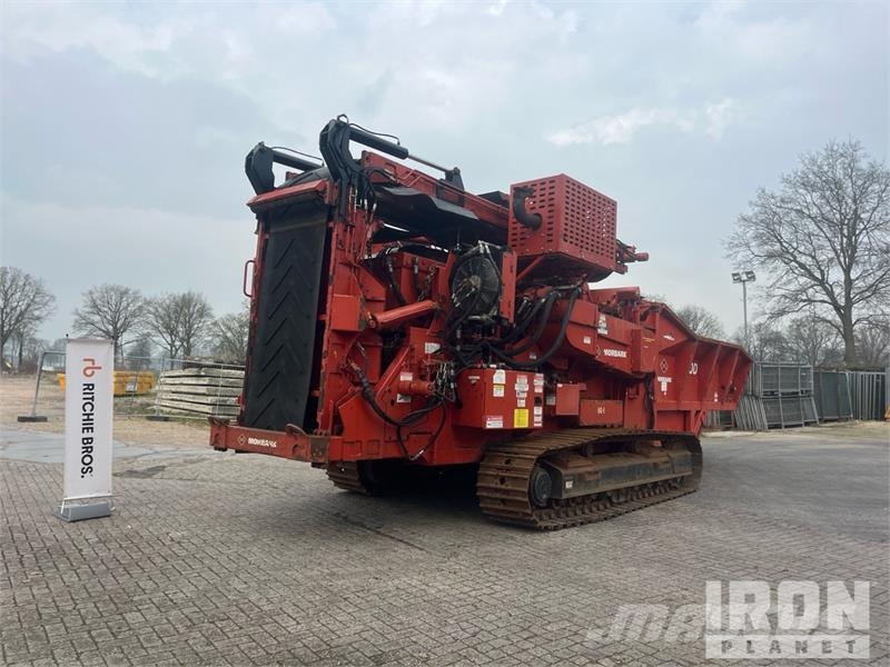 Morbark 3200 Tracked Wood Hog Horizontal Grinder معدات البناء - غير ذلك