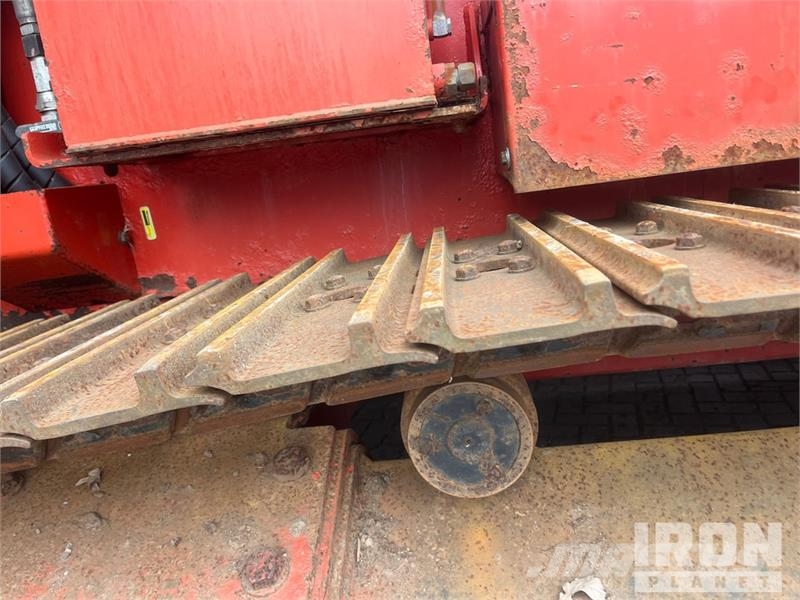 Morbark 3200 Tracked Wood Hog Horizontal Grinder معدات البناء - غير ذلك
