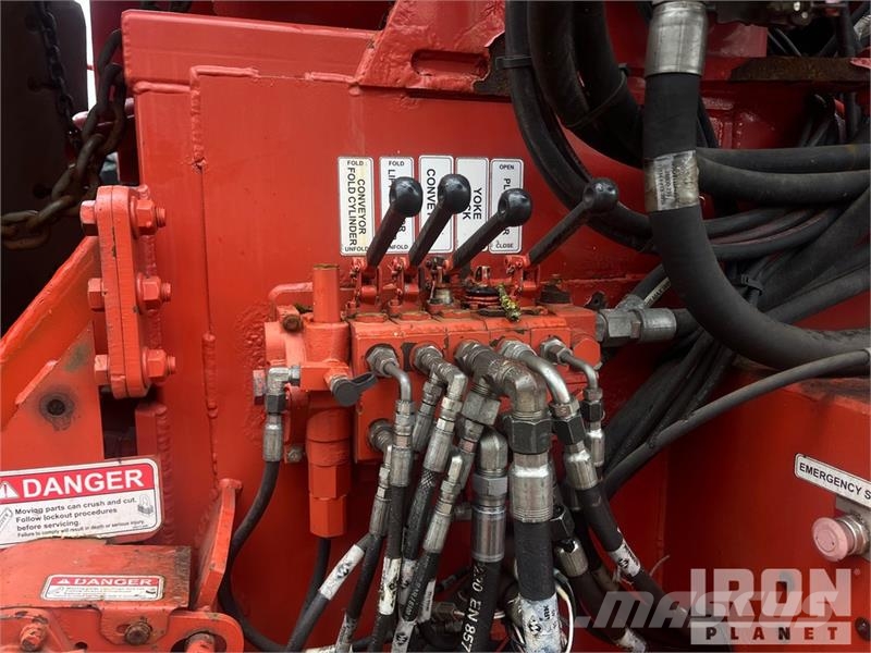 Morbark 3200 Tracked Wood Hog Horizontal Grinder معدات البناء - غير ذلك