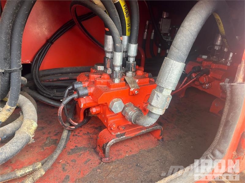 Morbark 3200 Tracked Wood Hog Horizontal Grinder معدات البناء - غير ذلك