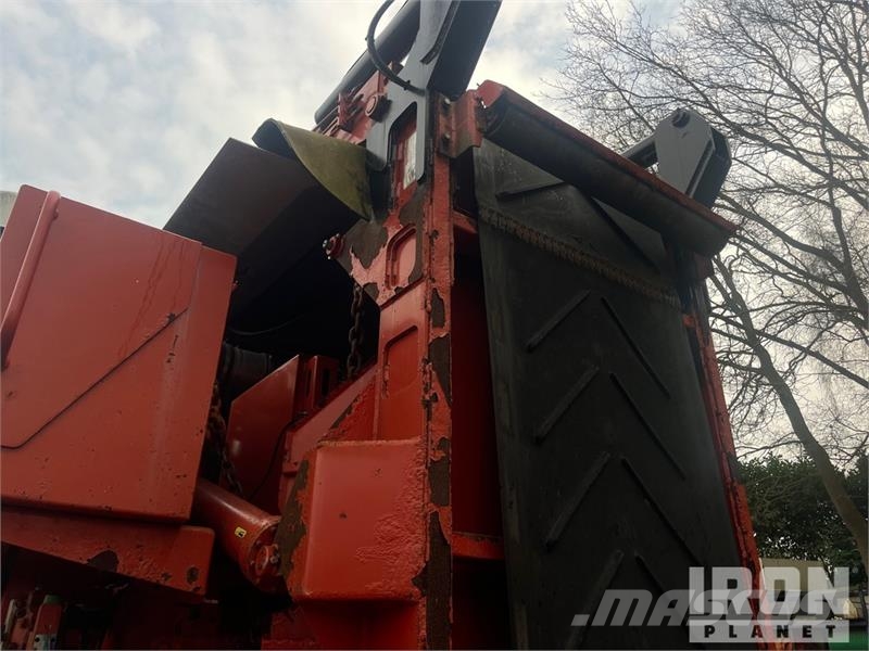 Morbark 3200 Tracked Wood Hog Horizontal Grinder معدات البناء - غير ذلك