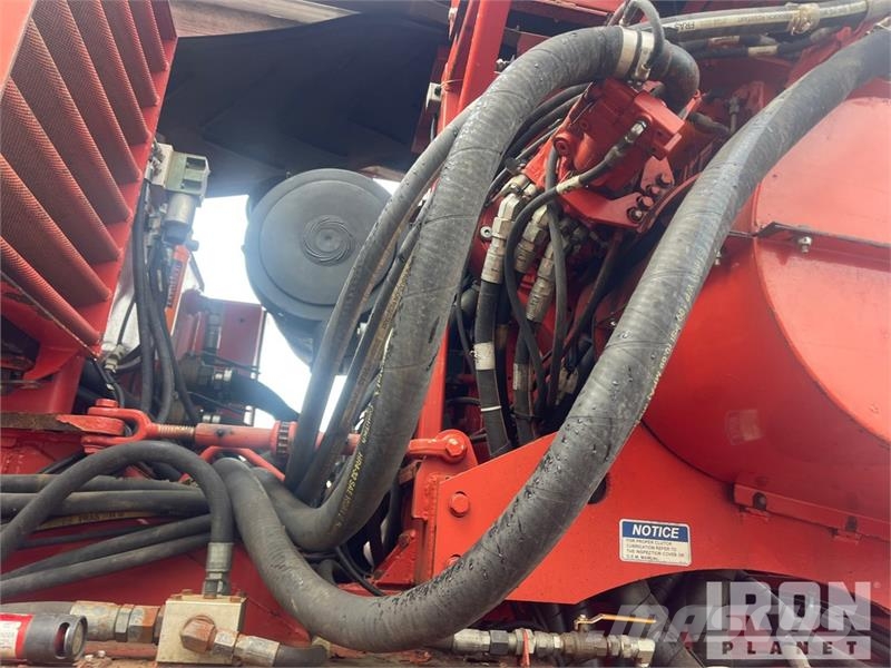 Morbark 3200 Tracked Wood Hog Horizontal Grinder معدات البناء - غير ذلك