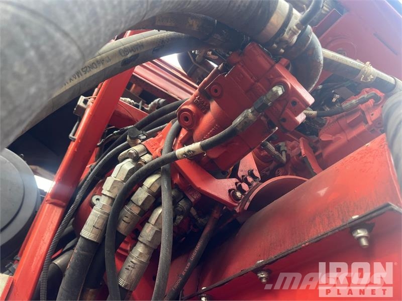 Morbark 3200 Tracked Wood Hog Horizontal Grinder معدات البناء - غير ذلك