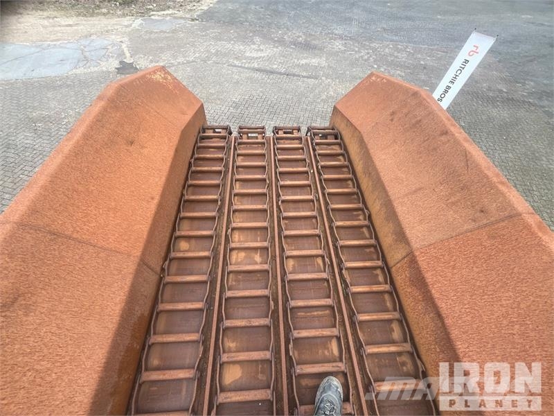 Morbark 3200 Tracked Wood Hog Horizontal Grinder معدات البناء - غير ذلك
