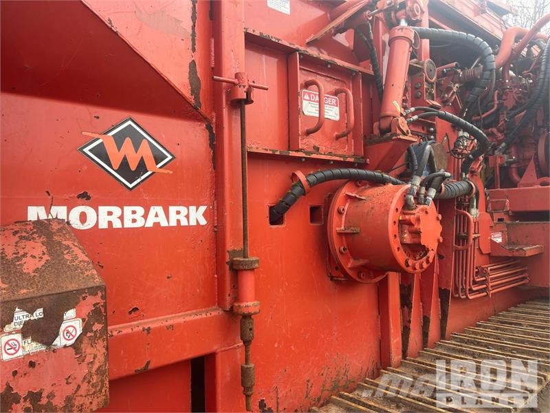 Morbark 3200 Tracked Wood Hog Horizontal Grinder معدات البناء - غير ذلك