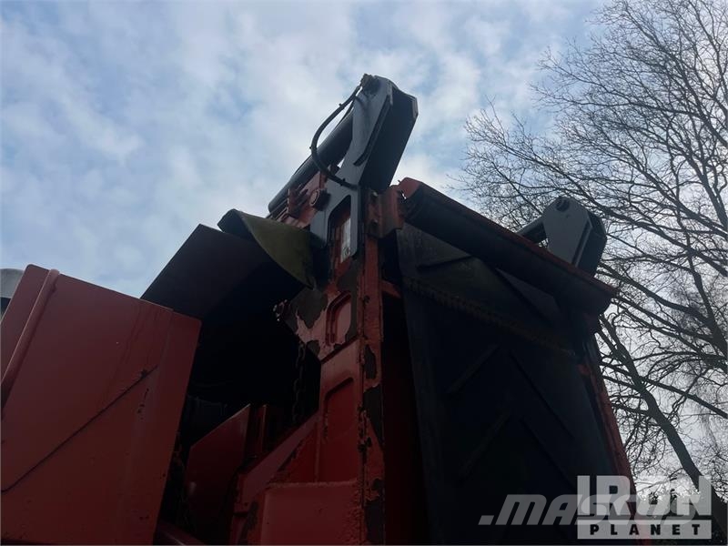 Morbark 3200 Tracked Wood Hog Horizontal Grinder معدات البناء - غير ذلك