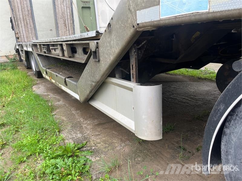 Möslein T4 Quad/A Extendable Lowboy Trailer Maskinhenger