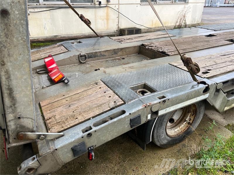 Möslein T4 Quad/A Extendable Lowboy Trailer Maskinhenger
