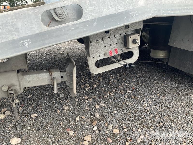 Möslein TT 18 Equipment Trailer 車両運搬用トレーラー