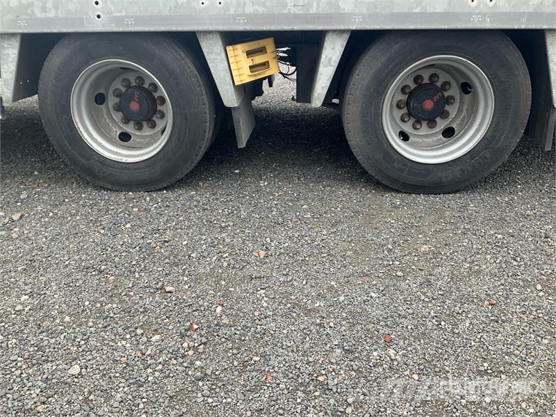 Möslein TT 18 Equipment Trailer 車両運搬用トレーラー