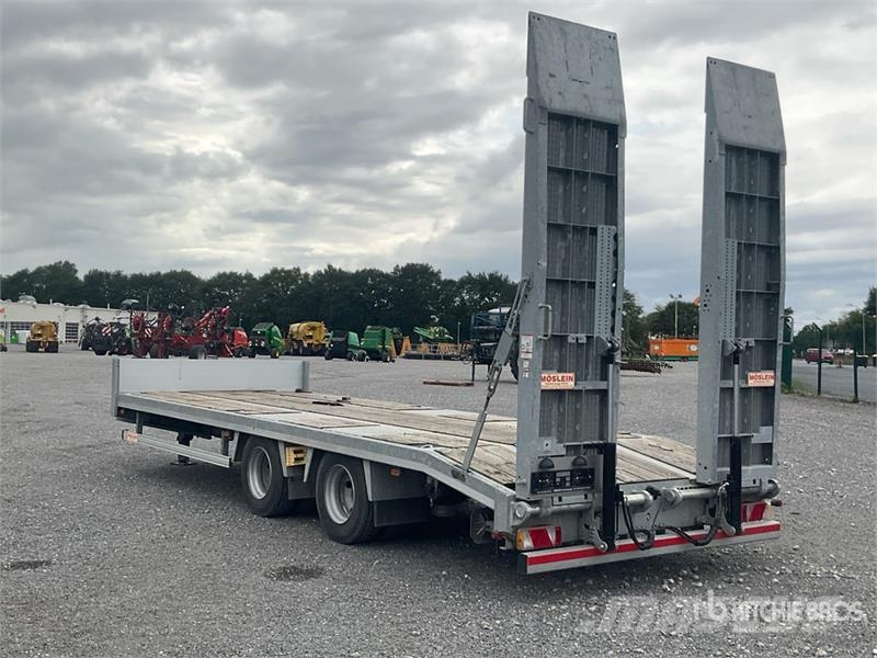 Möslein TT 18 Equipment Trailer 車両運搬用トレーラー