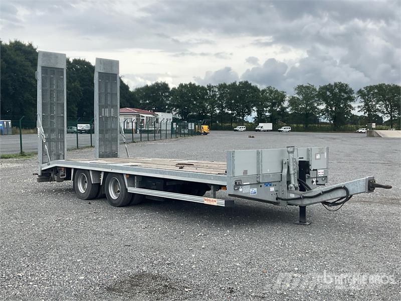 Möslein TT 18 Equipment Trailer 車両運搬用トレーラー